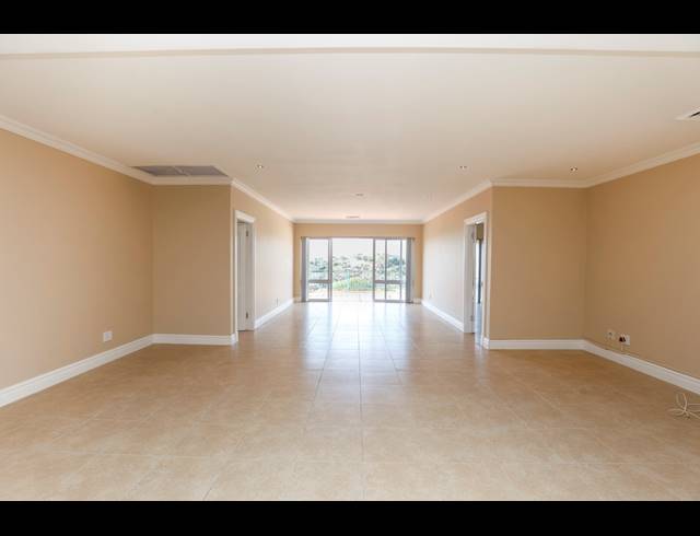 3 BEDROOM APARTMENT FOR SALE IN LA LUCIA